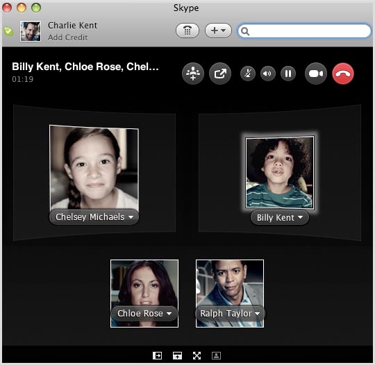 Call screen showing people on the call